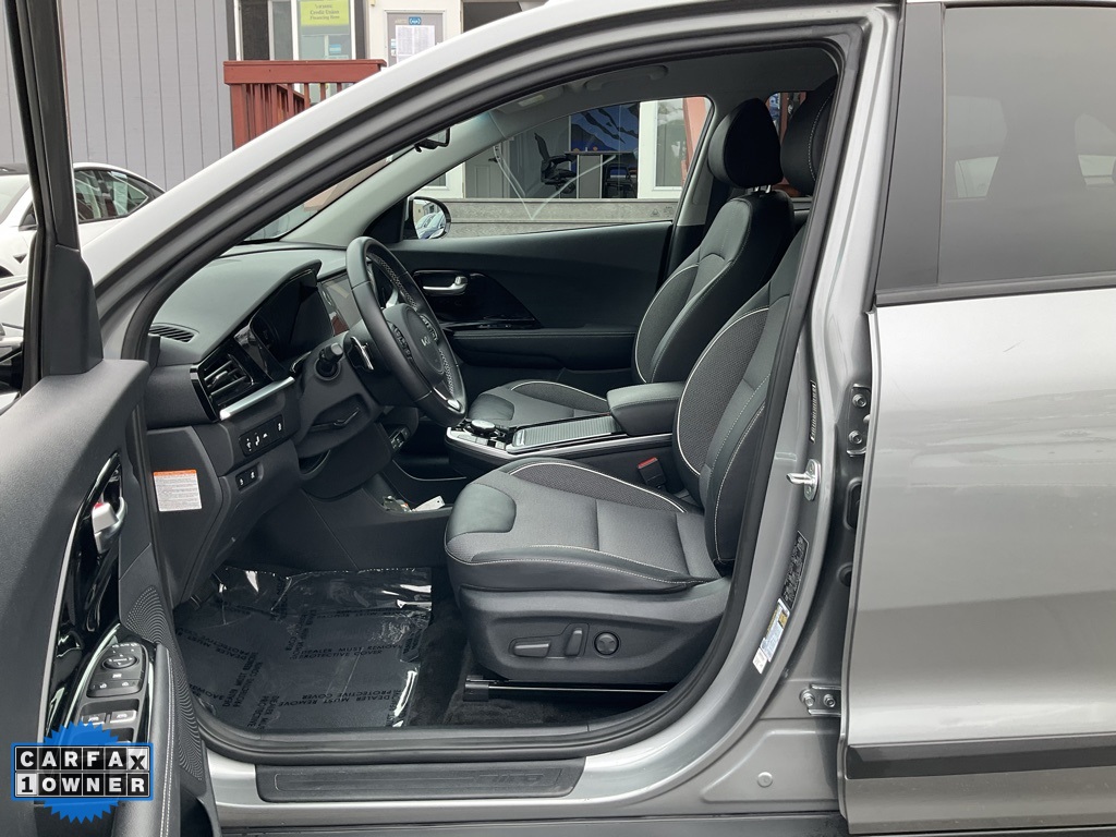 Vehicle image 41 of 88