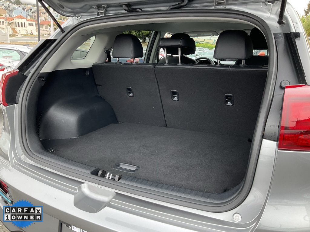 Vehicle image 18 of 88