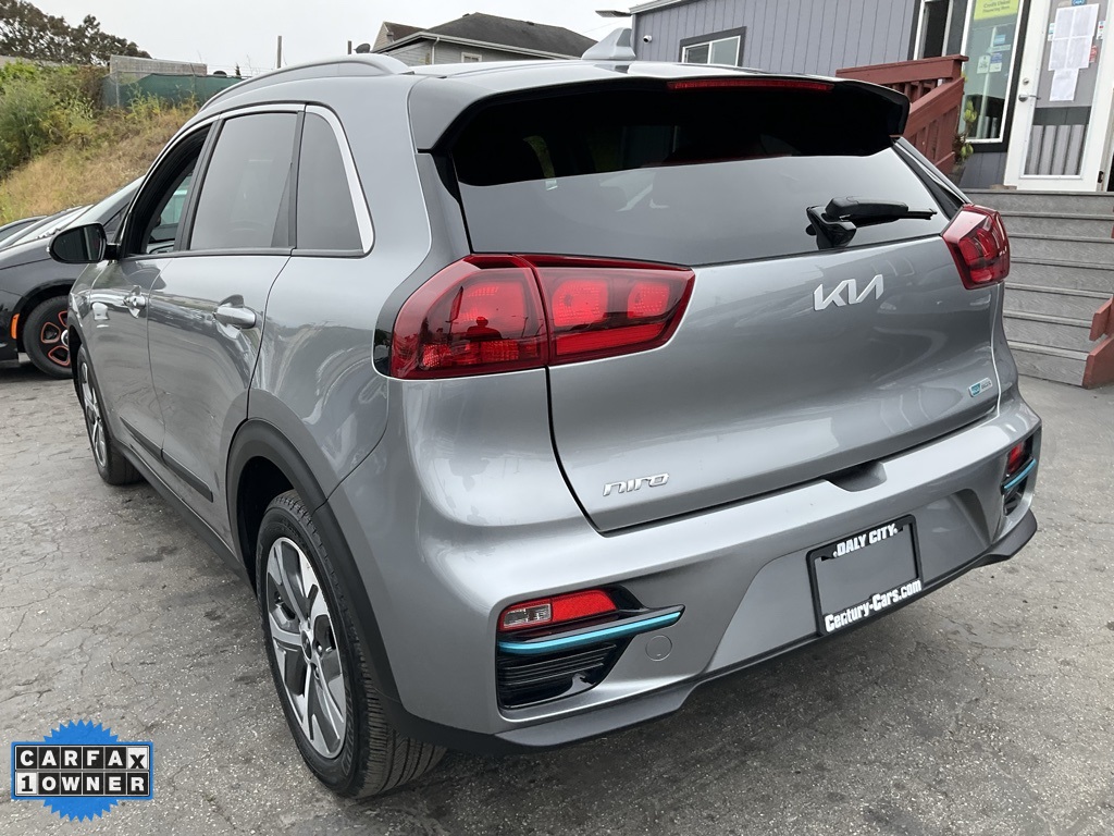 Vehicle image 10 of 88