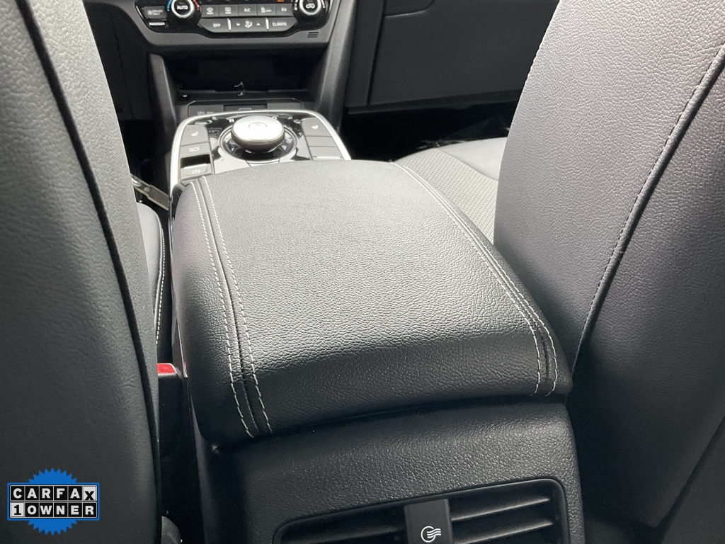 Vehicle image 67 of 88