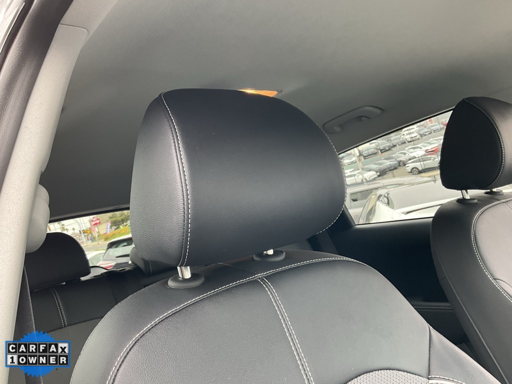 Vehicle image 81 of 88