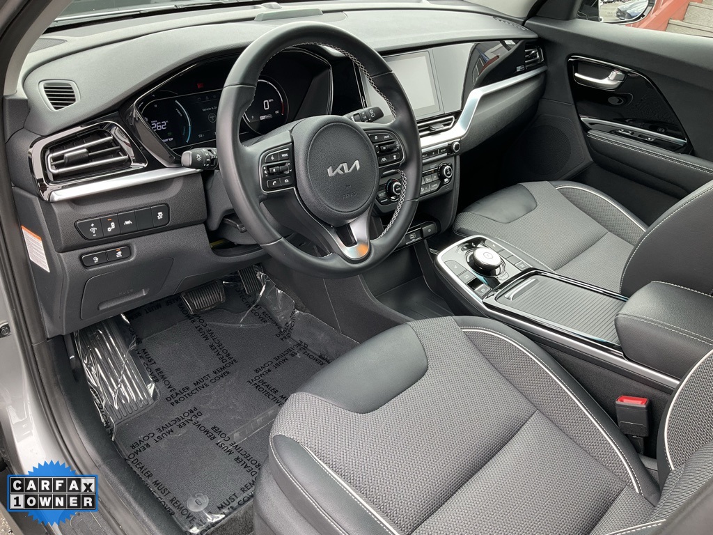 Vehicle image 38 of 88