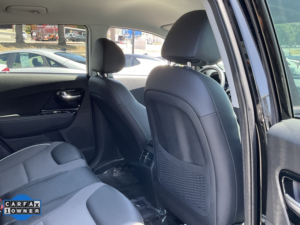 Vehicle image 25 of 88