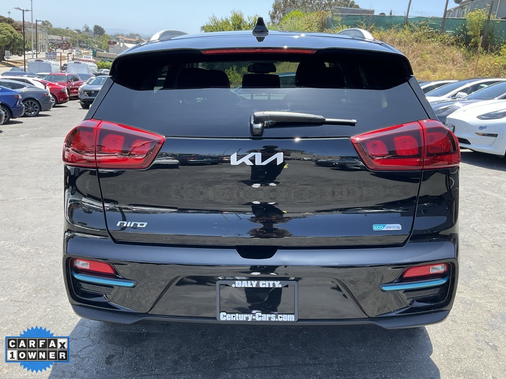 Vehicle image 18 of 88