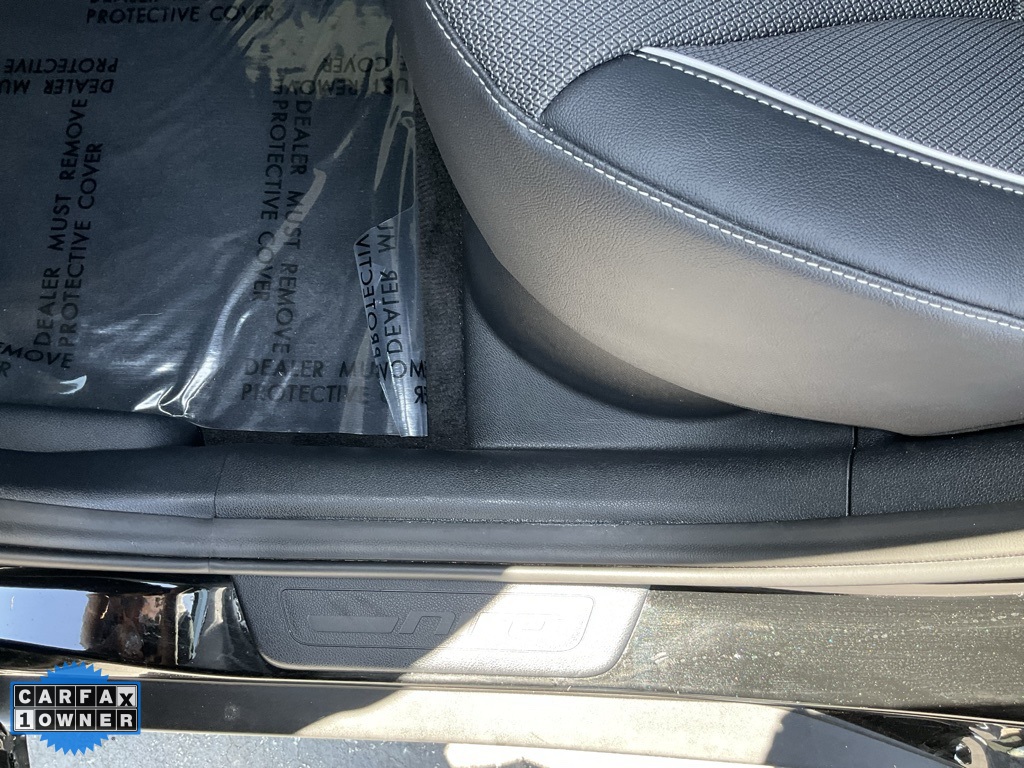 Vehicle image 76 of 88