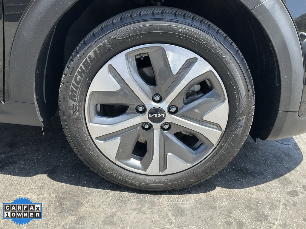 Vehicle image 14 of 88