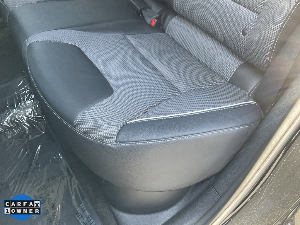 Vehicle image 35 of 88