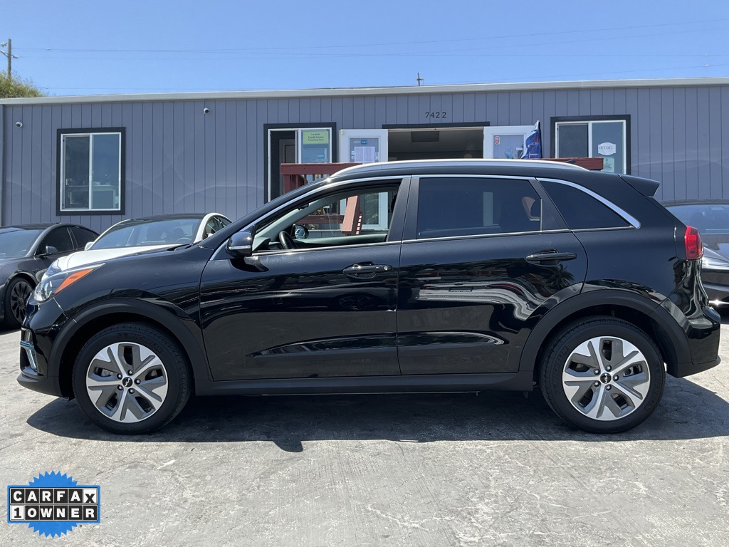 Vehicle image 10 of 88