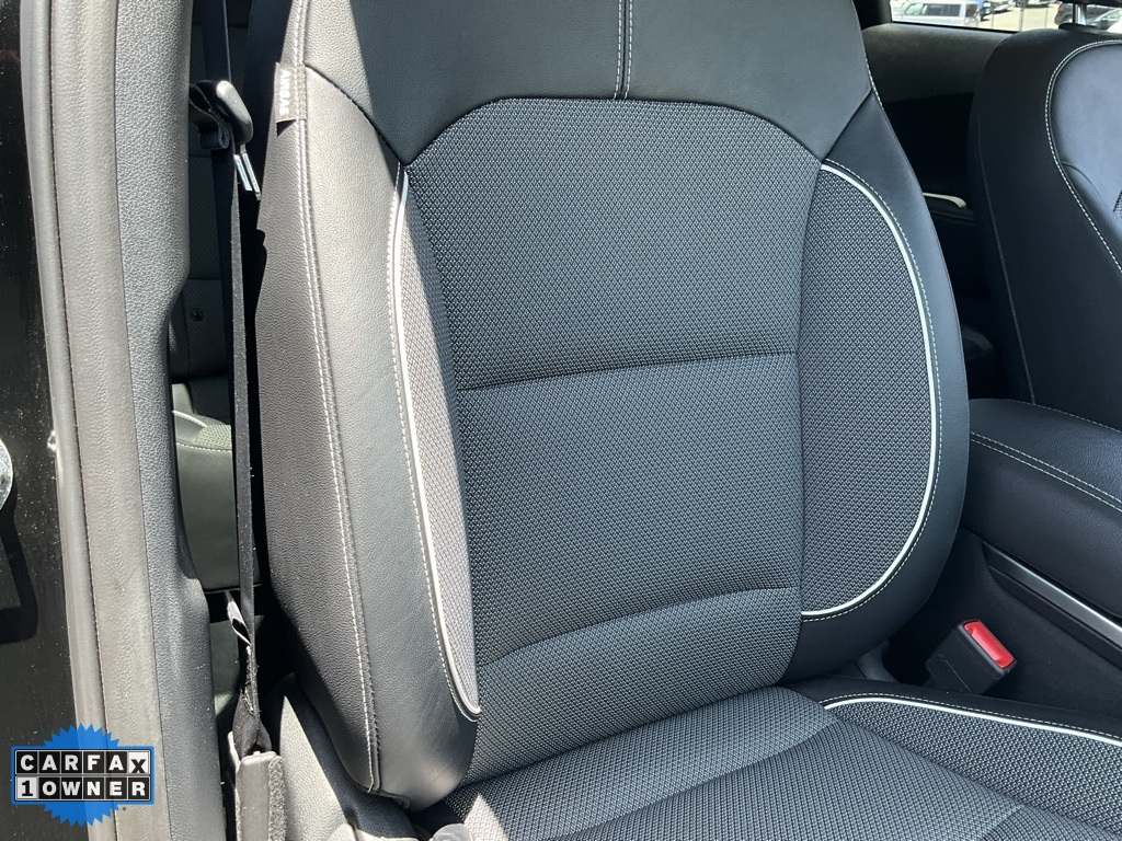 Vehicle image 22 of 88