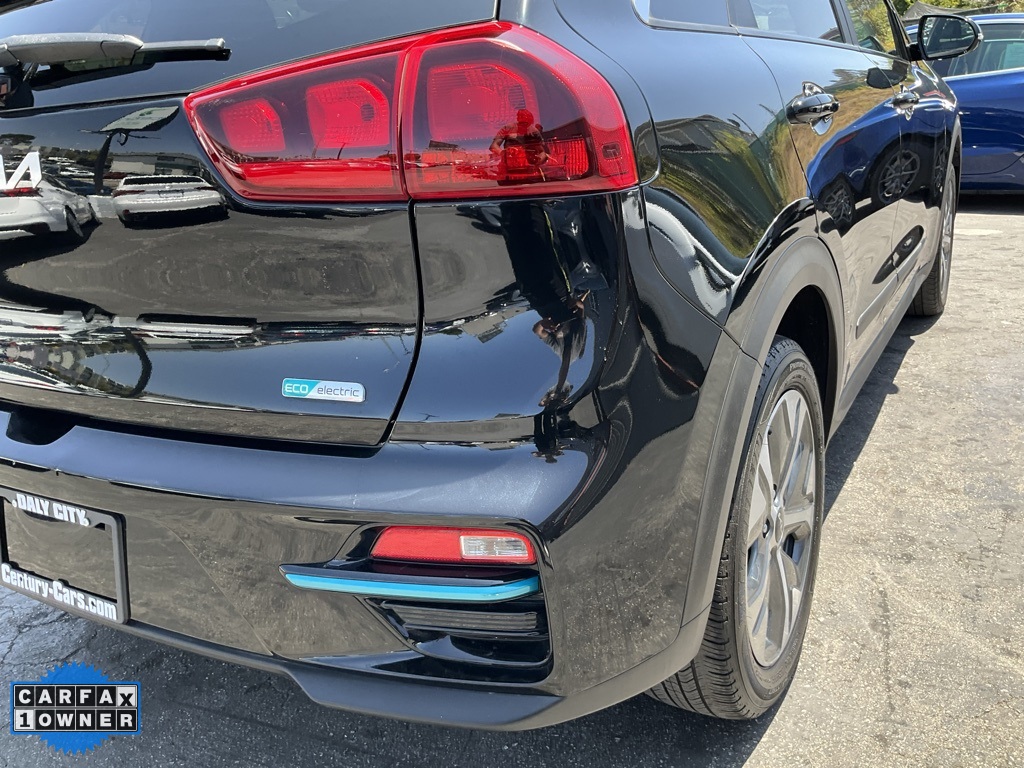Vehicle image 7 of 88