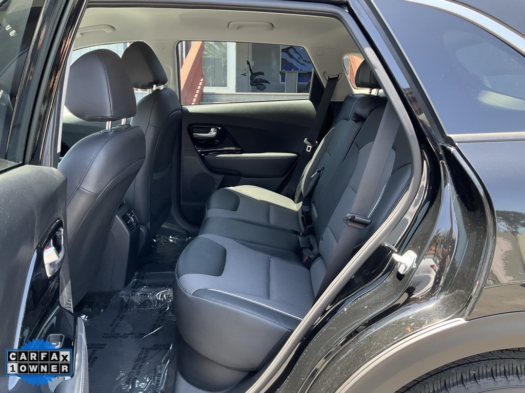 Vehicle image 30 of 88
