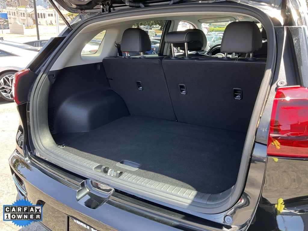 Vehicle image 16 of 88