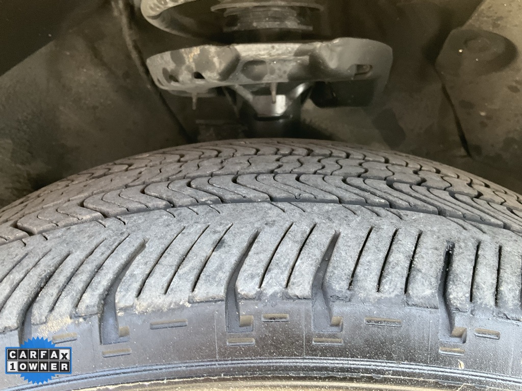 Vehicle image 21 of 88