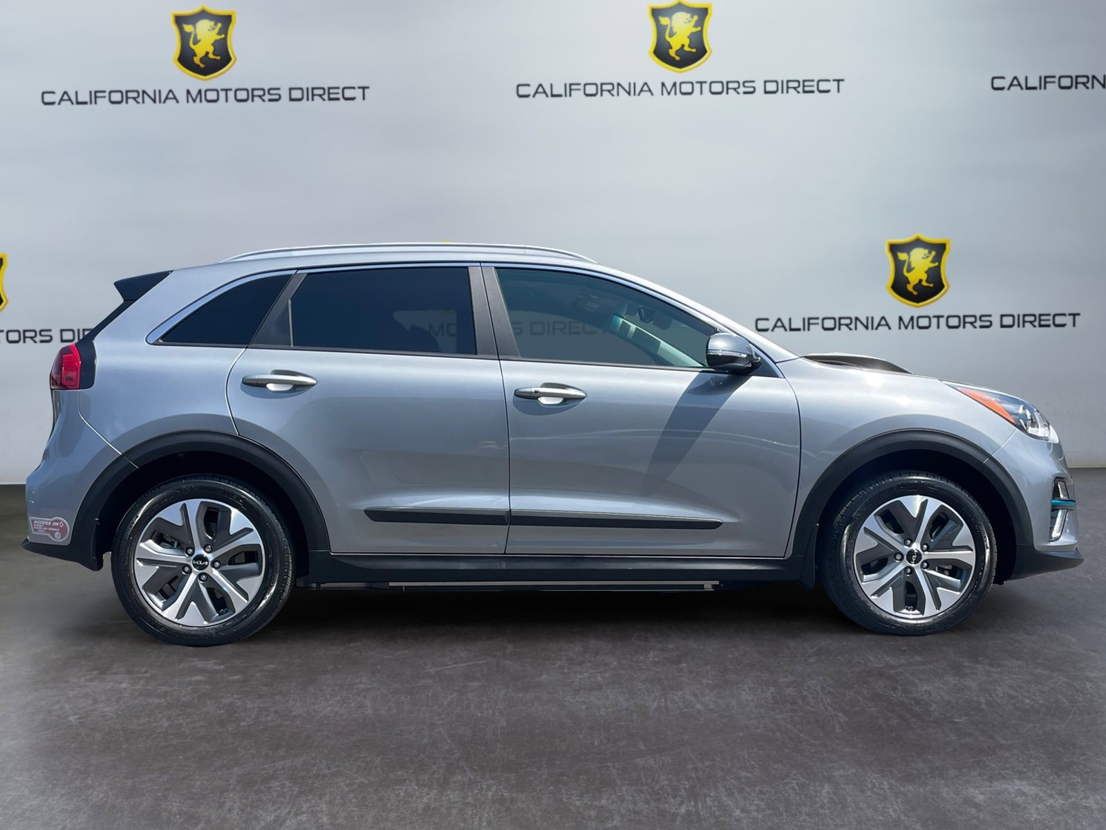 Vehicle image 4 of 30