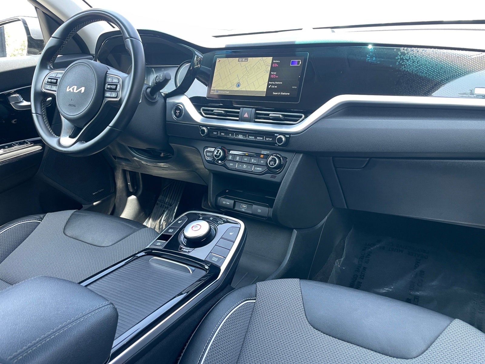 Vehicle image 15 of 30
