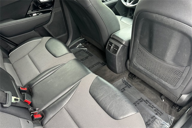 Vehicle image 20 of 48