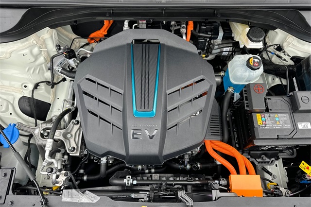 Vehicle image 25 of 48