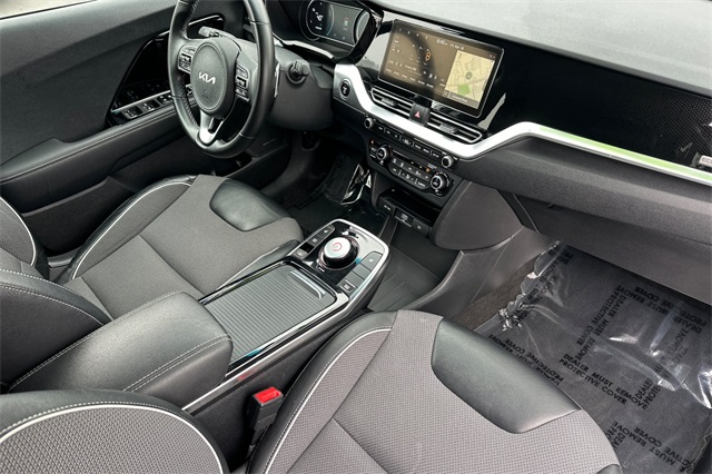 Vehicle image 21 of 48
