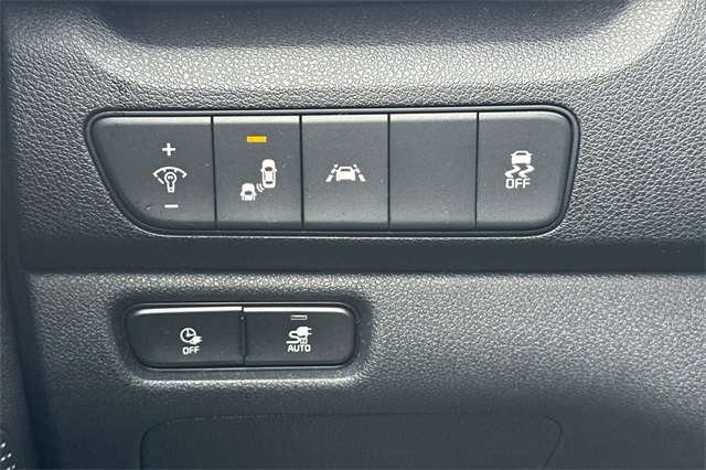 Vehicle image 37 of 48