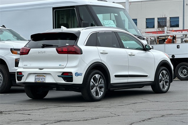 Vehicle image 3 of 48
