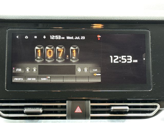 Vehicle image 25 of 29