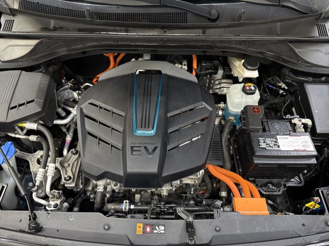 Vehicle image 9 of 29