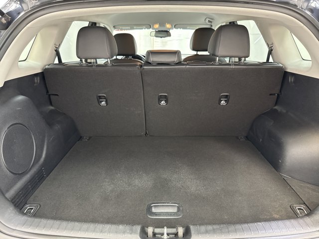Vehicle image 11 of 29