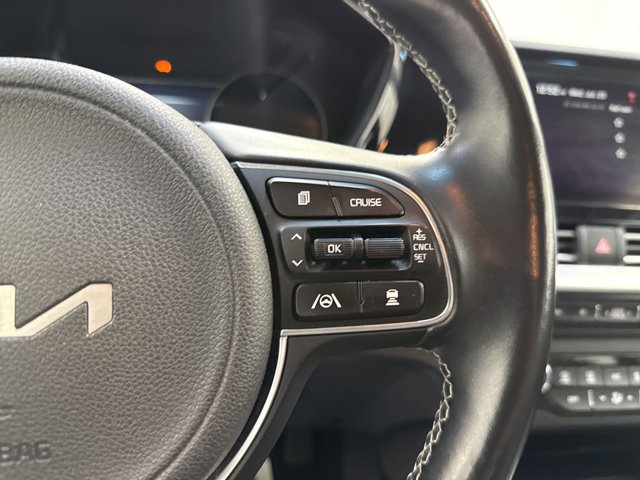 Vehicle image 20 of 29