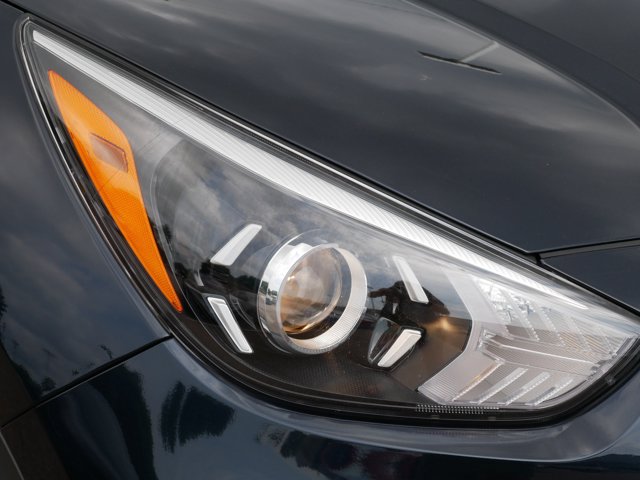 Vehicle image 24 of 36