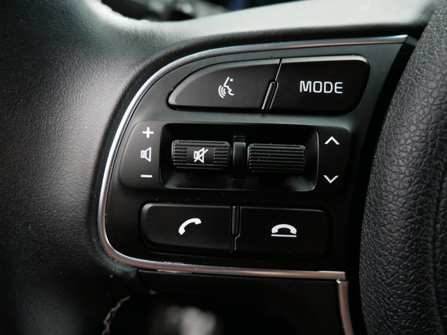 Vehicle image 26 of 36