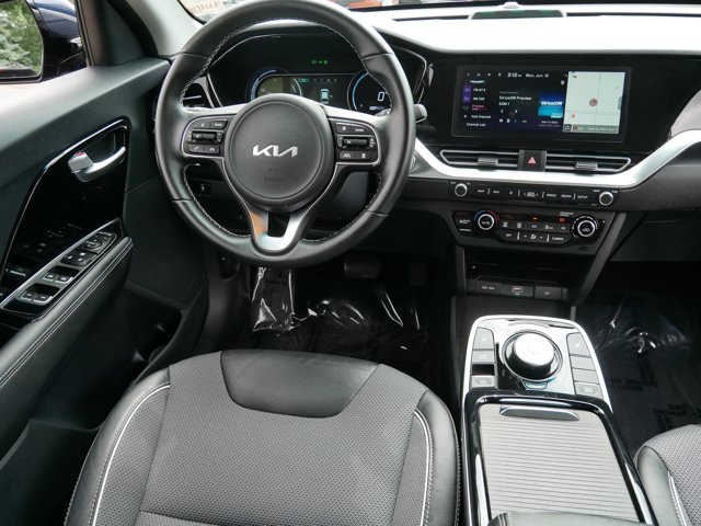 Vehicle image 16 of 36