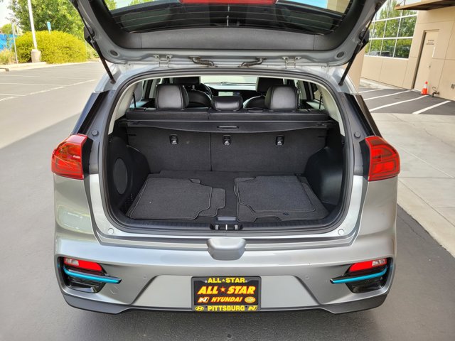 Vehicle image 10 of 27