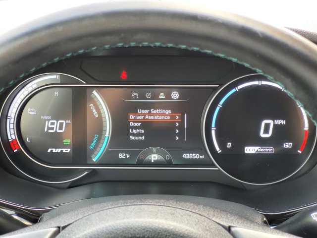 Vehicle image 16 of 27