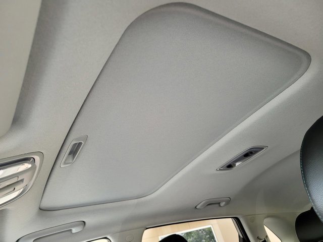 Vehicle image 22 of 27