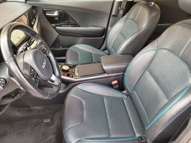 Vehicle image 12 of 27