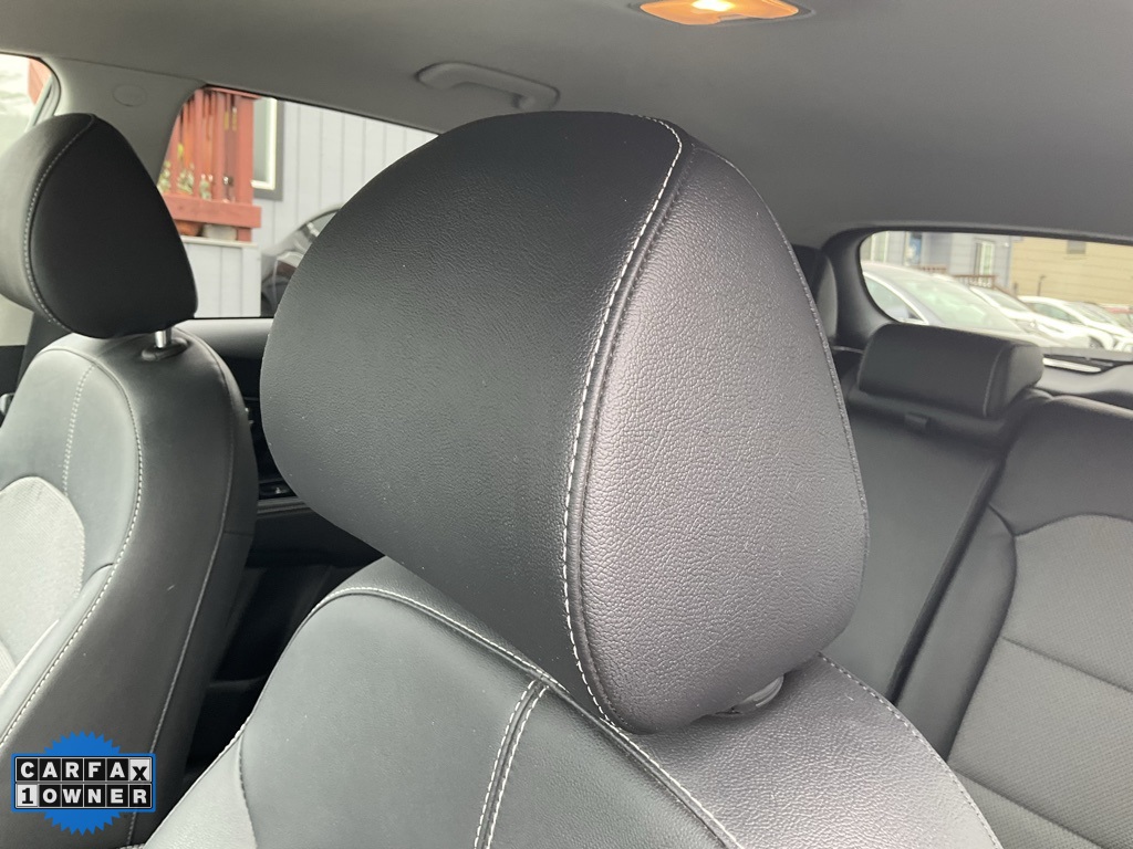 Vehicle image 40 of 89