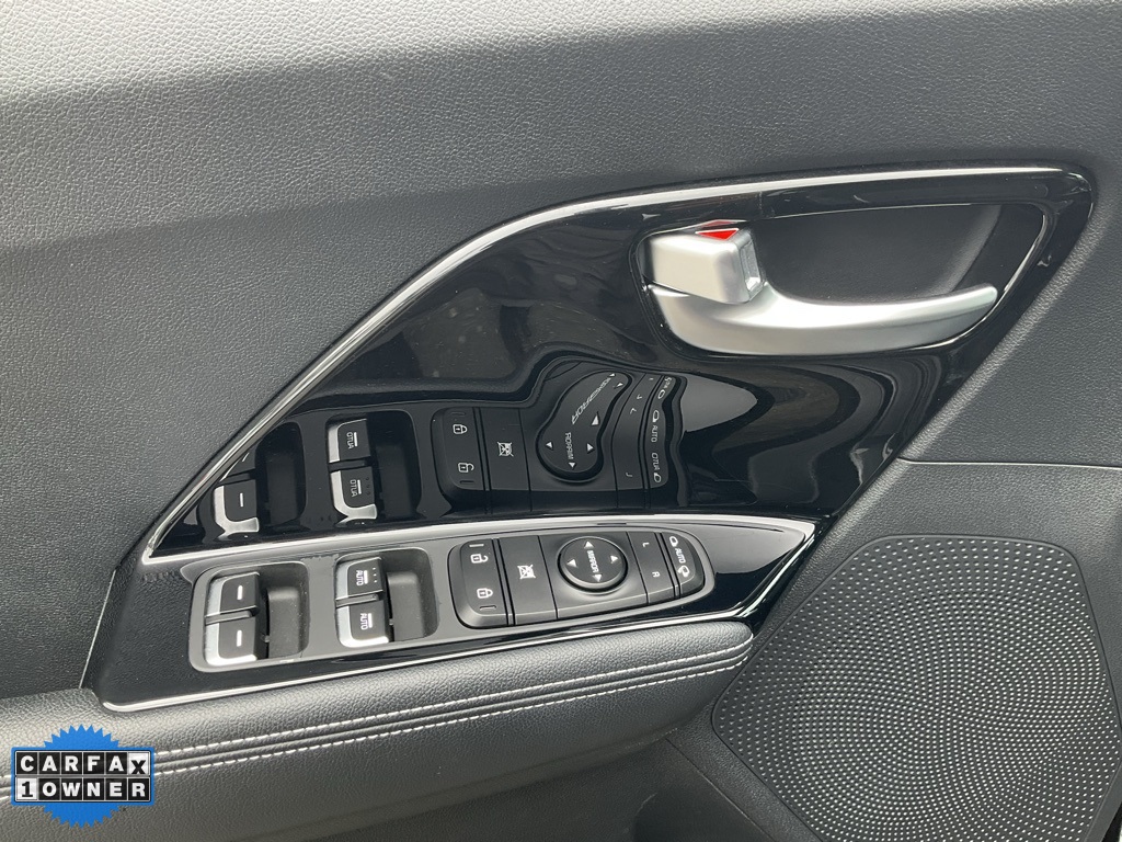 Vehicle image 80 of 89