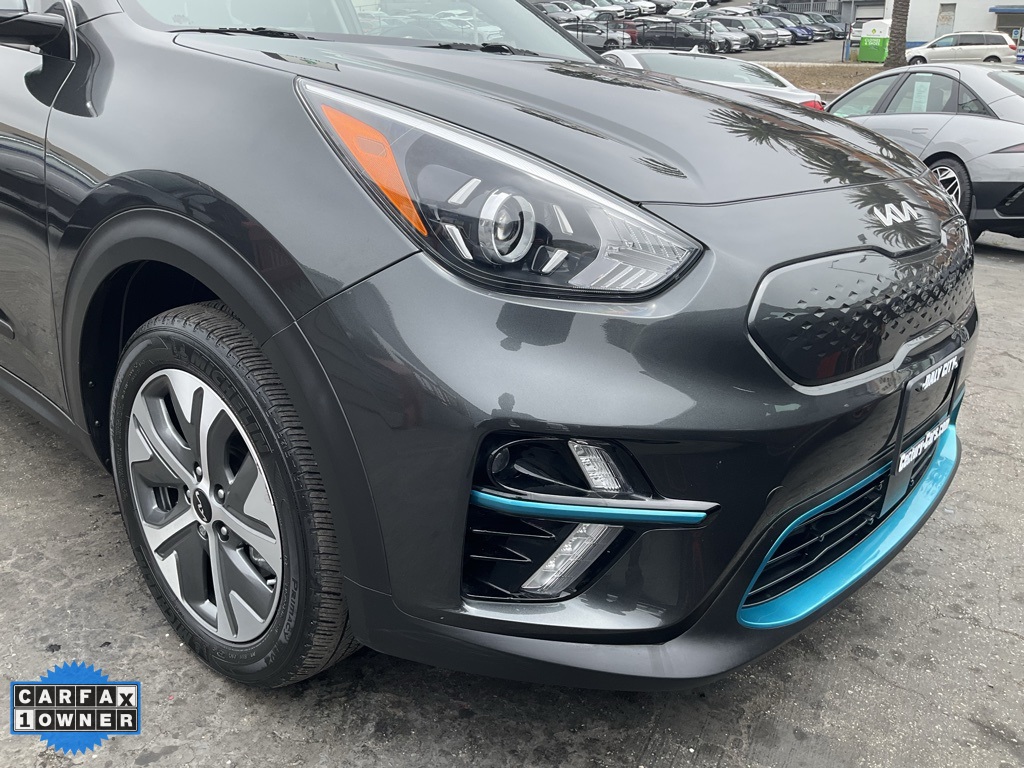 Vehicle image 8 of 89
