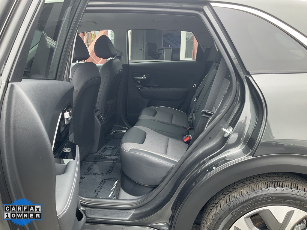 Vehicle image 42 of 89