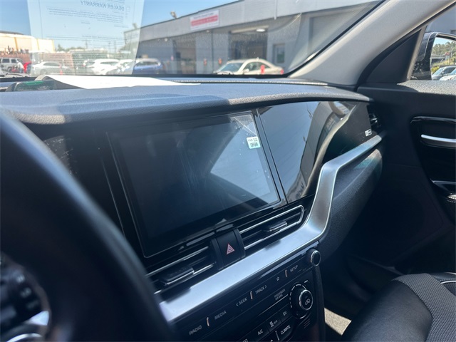 Vehicle image 25 of 34