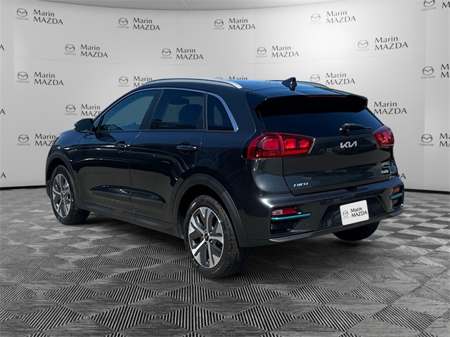 Vehicle image 7 of 34