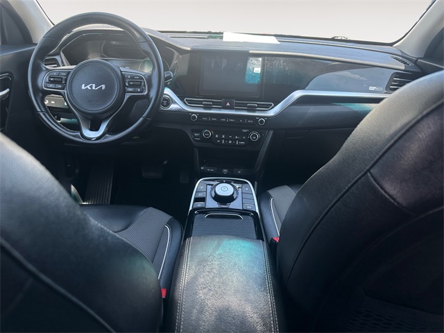 Vehicle image 10 of 34