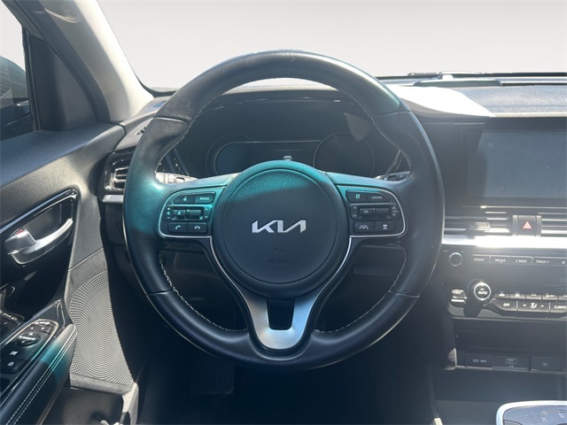 Vehicle image 12 of 32