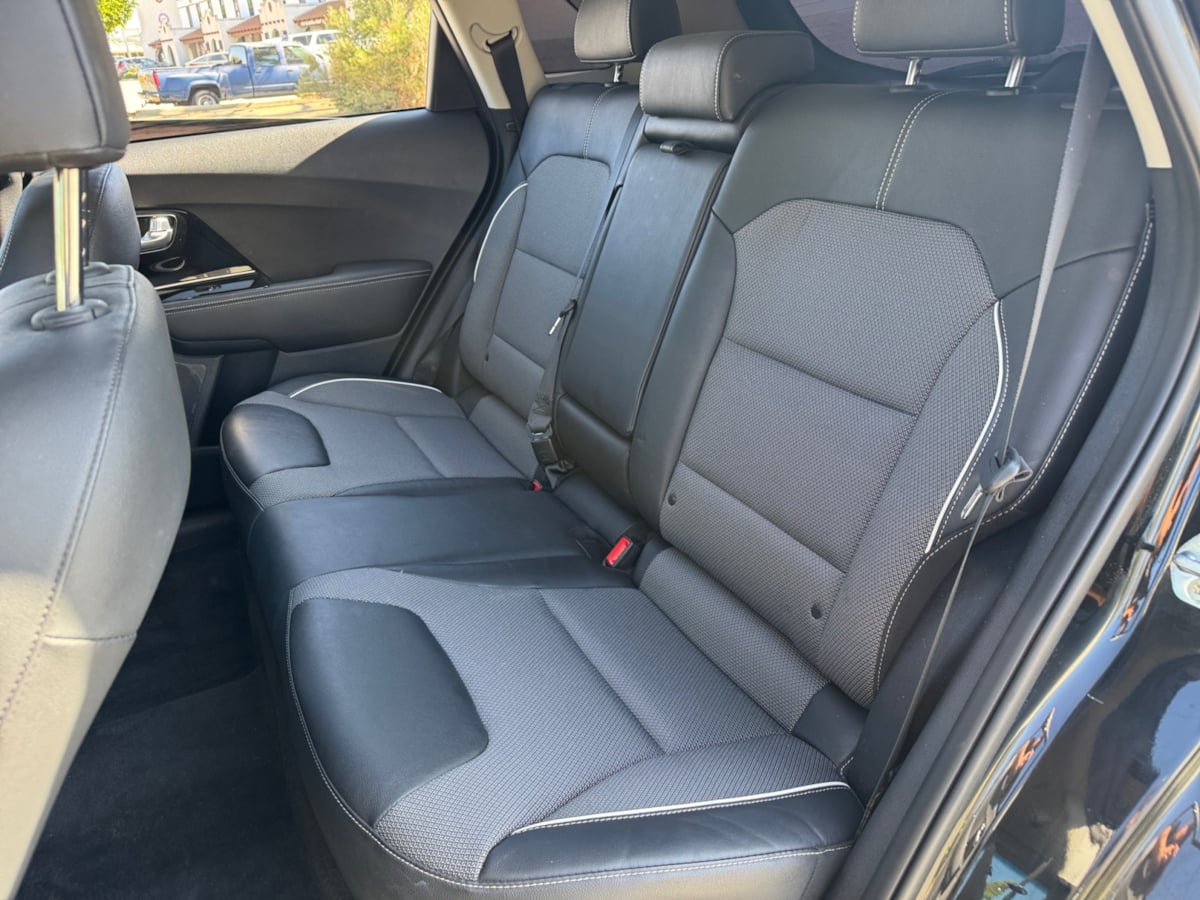 2022 Kia Niro EV EX Image 13 of 21