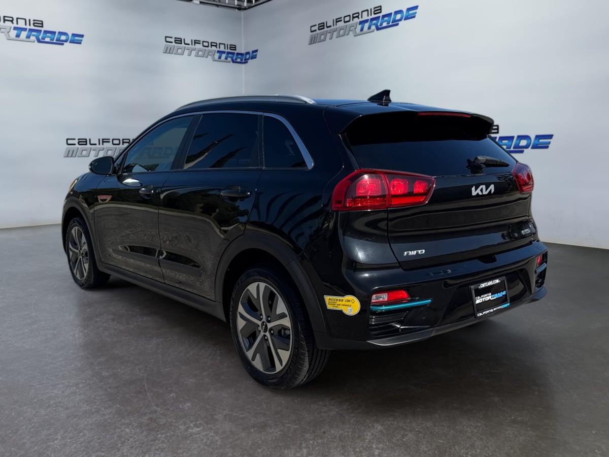 2022 Kia Niro EV EX Image 7 of 21