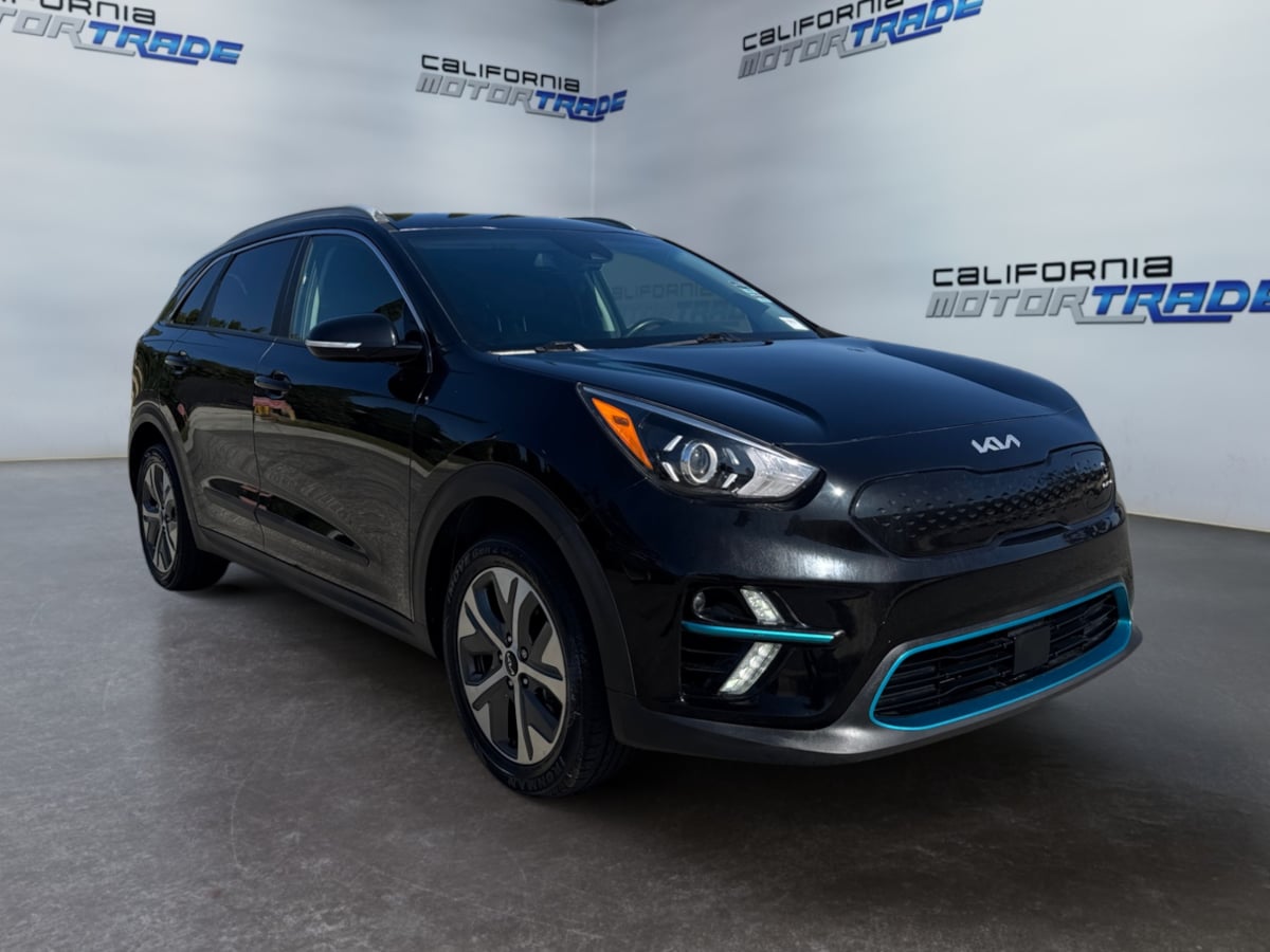 2022 Kia Niro EV EX Image 3 of 21