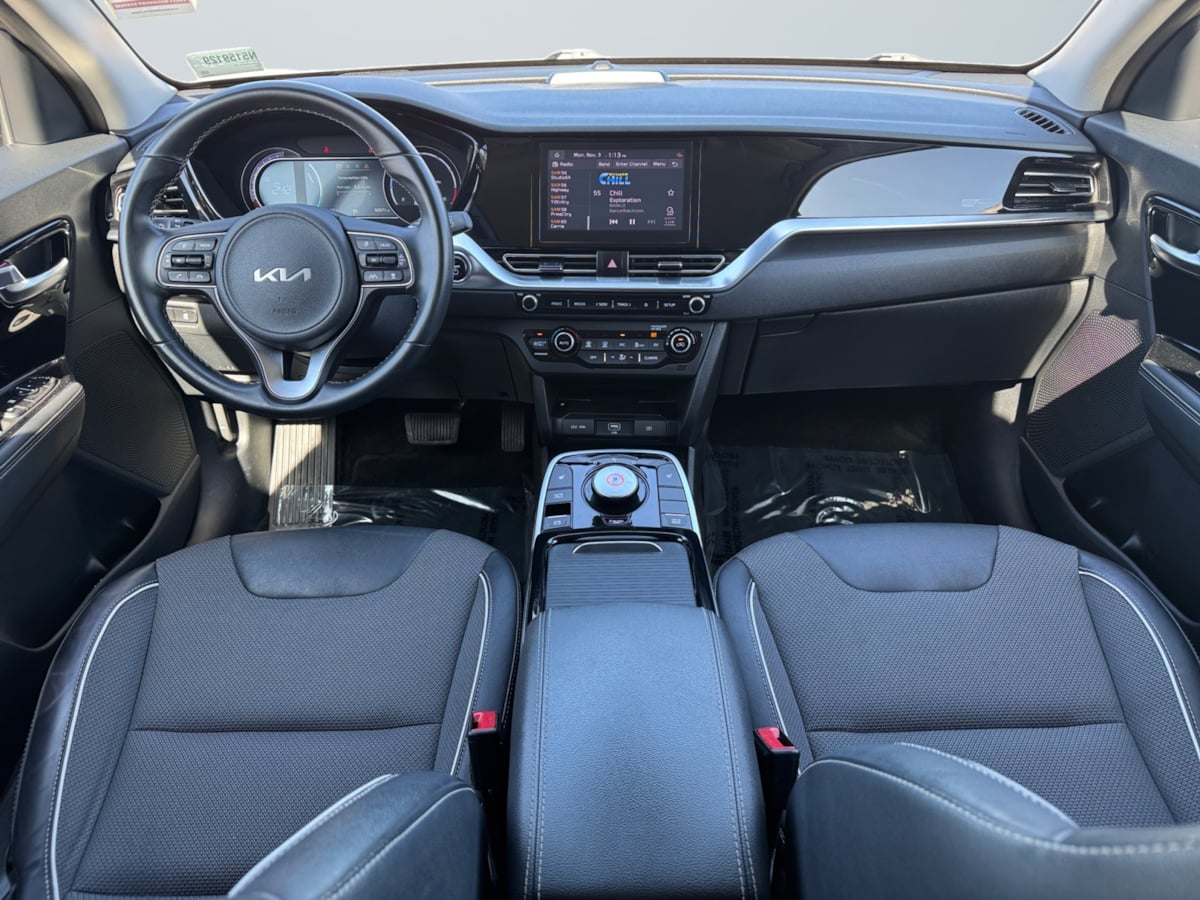 2022 Kia Niro EV EX Image 17 of 21