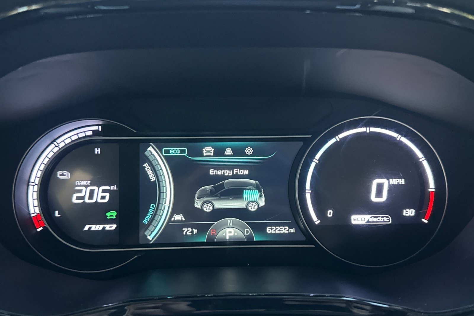 Vehicle image 21 of 25
