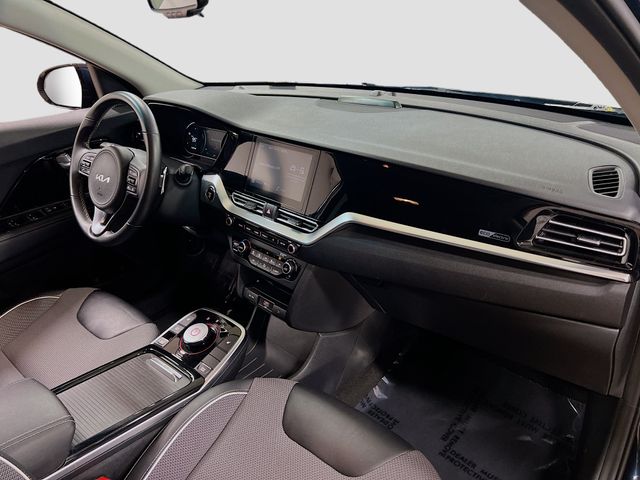 Vehicle image 15 of 32