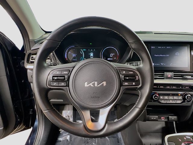 Vehicle image 20 of 32